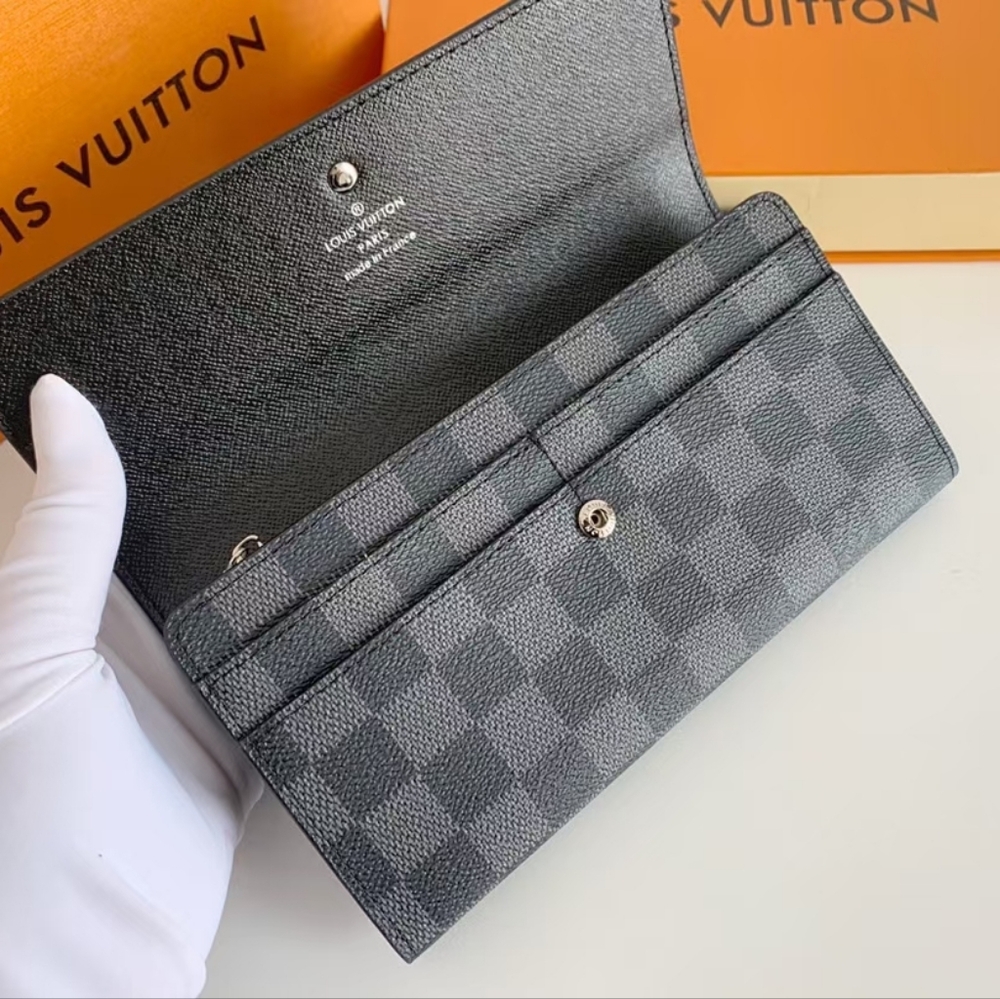 <AUTHENTIC>Louis Vuitton  wallet - Picture 7 of 9